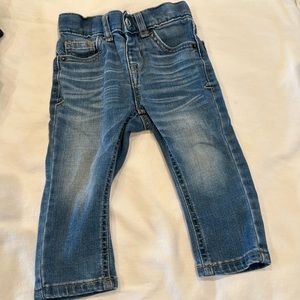 Cat and Jack size 18 month blue jeans